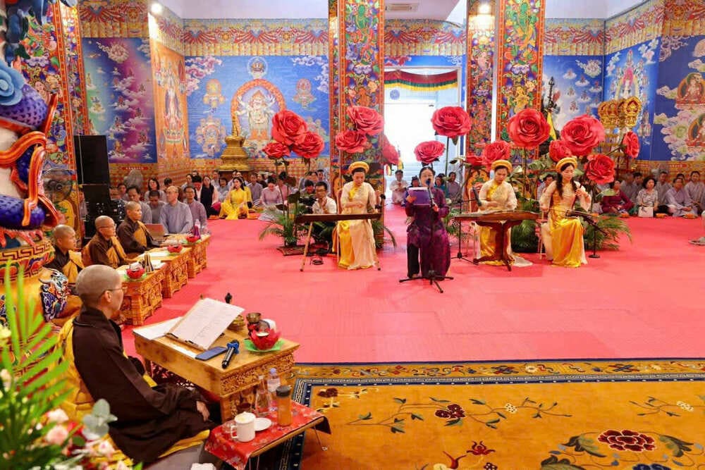 Mùa lễ Vu Lan được tổ chức trang trọng tại Bảo tháp Mandala Tây Thiên. Ảnh: Ban tổ chức