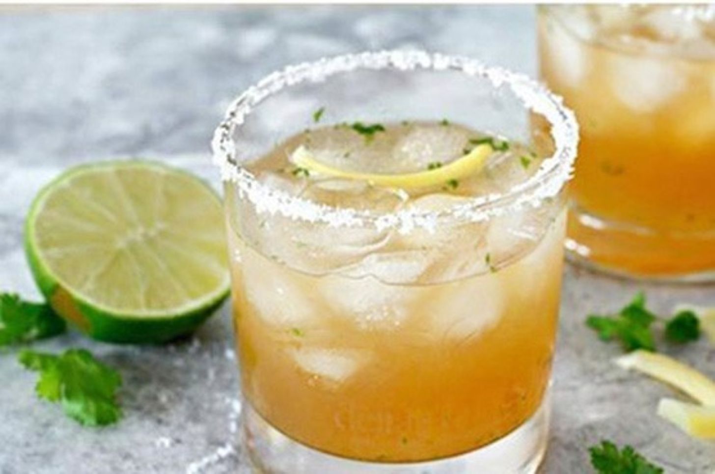 Salted lemon has many health benefits. Photo: Bich Nhung