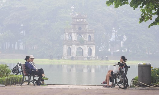 Dự báo miền Bắc sẽ đón không khí lạnh đầu mùa sớm hơn mọi năm. Ảnh: Tô Thế