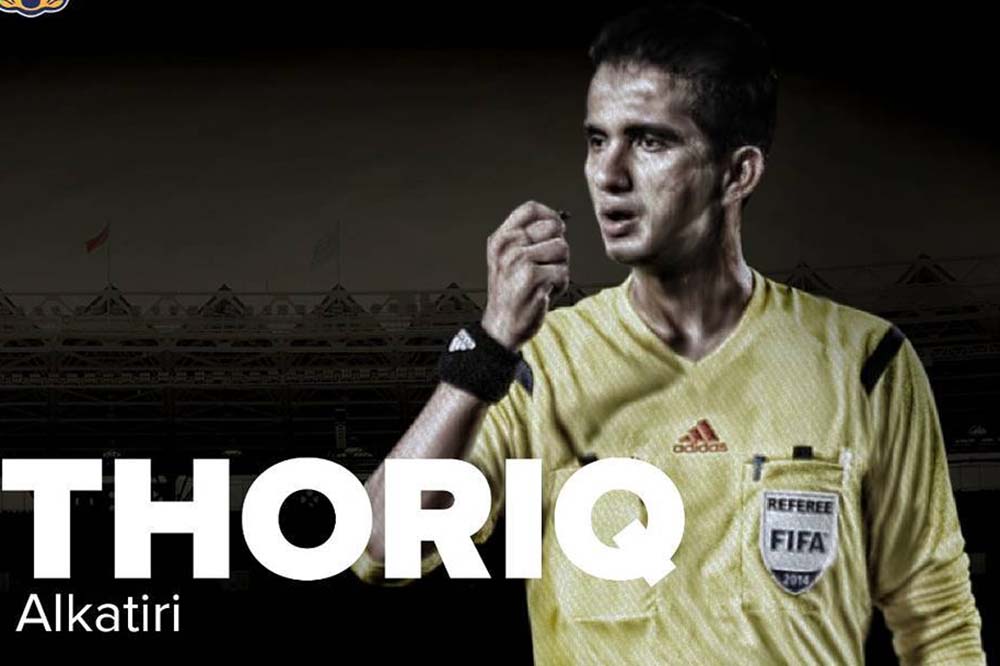El arbitro Thoriq Munir Alkatiri de Indonesia arbitra el ultimo partido de la fase de clasificacion para el Campeonato Asiatico Sub-23 de 2026 de Vietnam Sub-23. Foto: PSSI