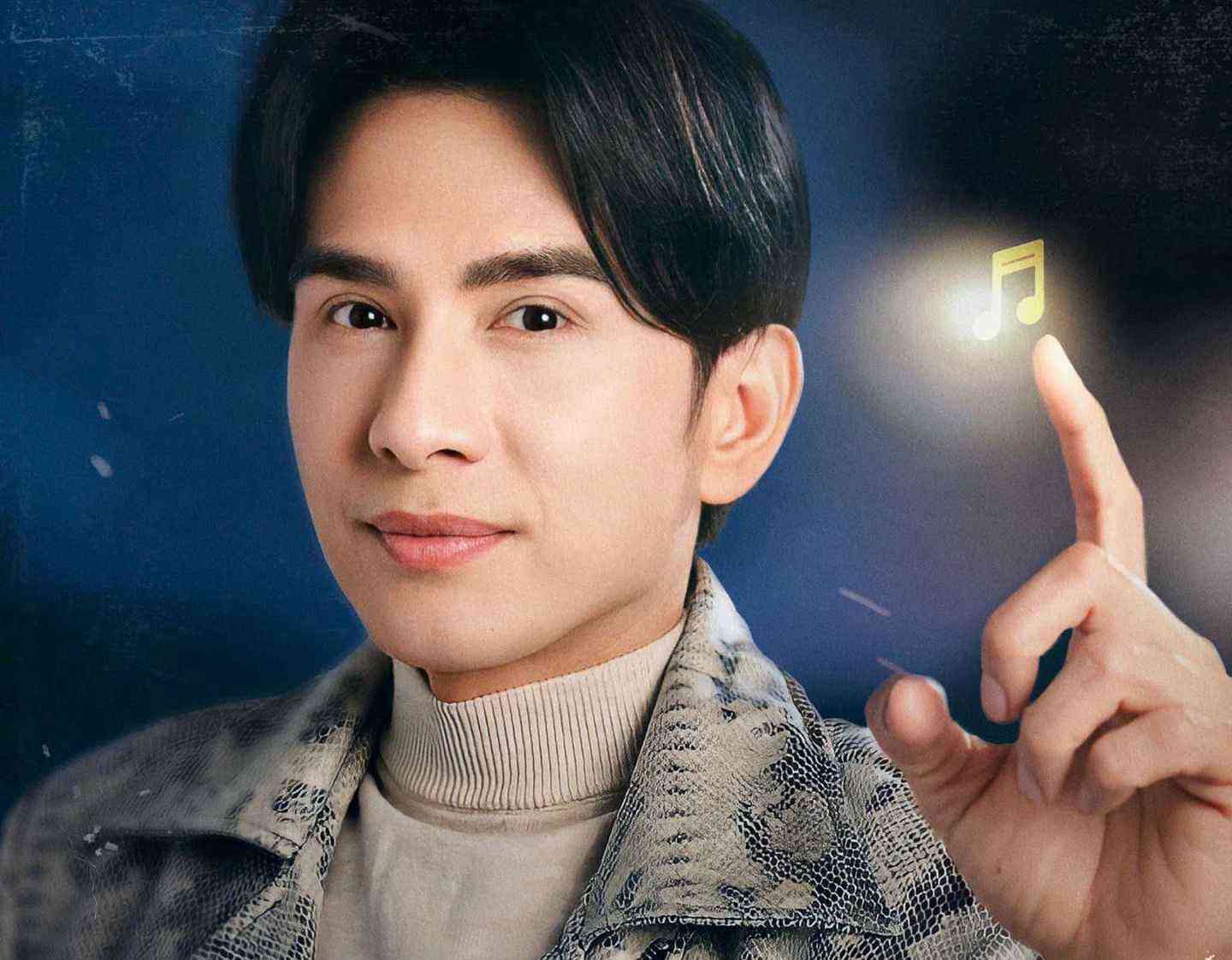 Dan Truong still maintains his famous heat after 30 years of music activities. Photo: Character provided