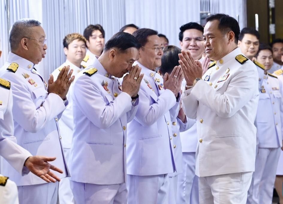 Tan Thu tuong Thai Lan Anutin Charnvirakul va cac quan chuc tai Bangkok, ngay 7.9.2025. Anh: Xinhua