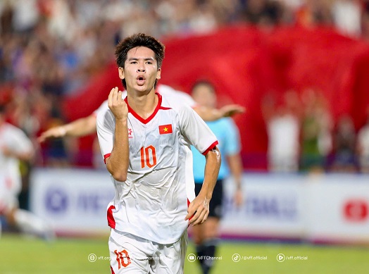 Viec bo lo kha nhieu co hoi sau 2 tran dau vua qua khien hang cong U23 Viet Nam nhan ve khong it y kien trai chieu. Anh: VFF