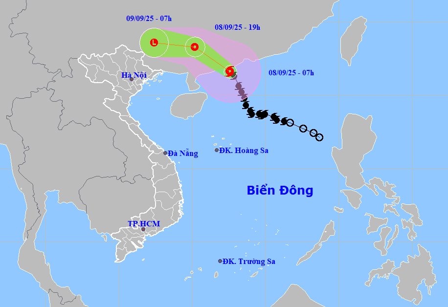 Cap nhat vi tri cua bao so 7. Anh: Trung tam Du bao Khi tuong Thuy van quoc gia