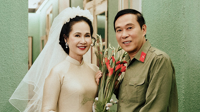 L'artiste du peuple Lan Huong - Artiste meritoire fait ky.