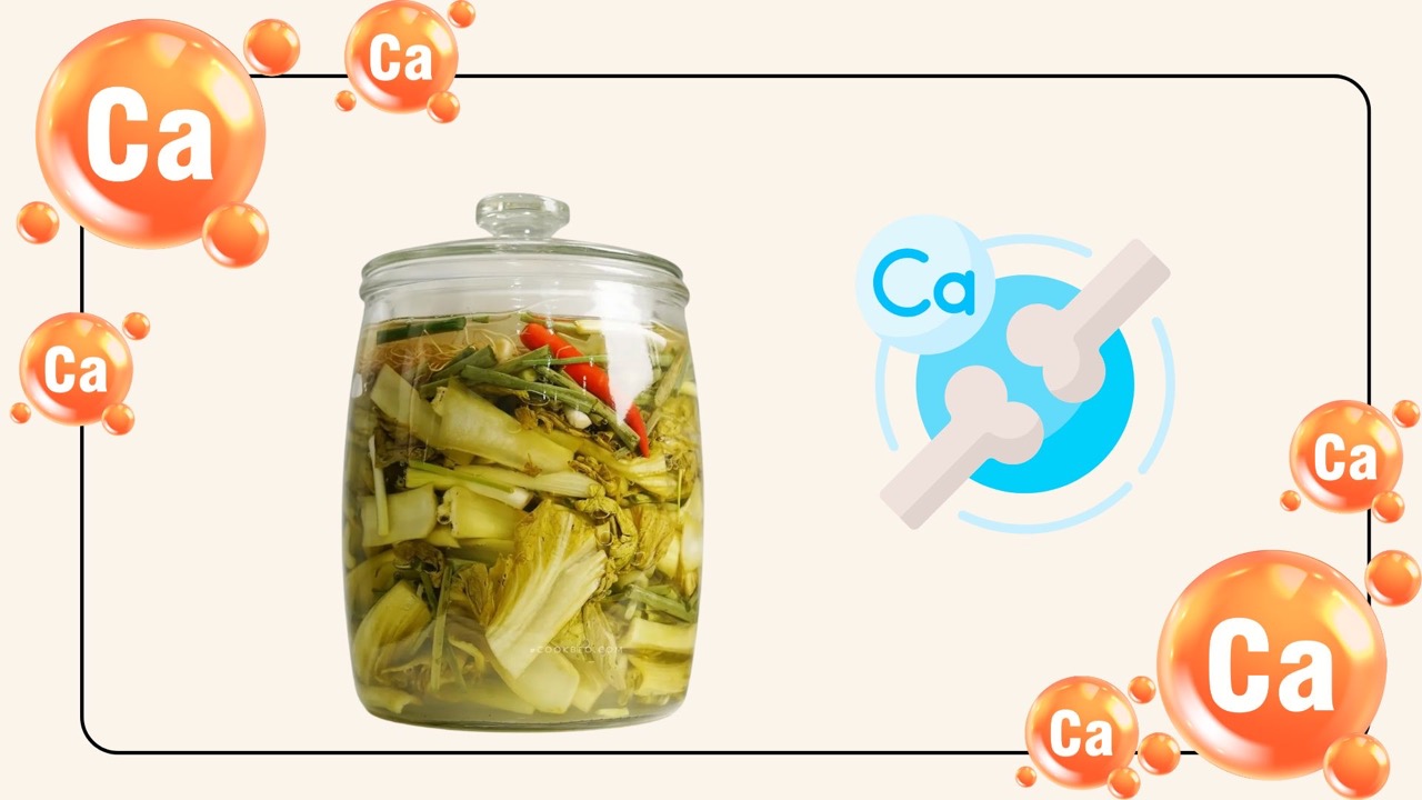 塩ピクルスには、カルシウム補給に影響を与える高い塩分が含まれています。グラフィック写真：Huong Son