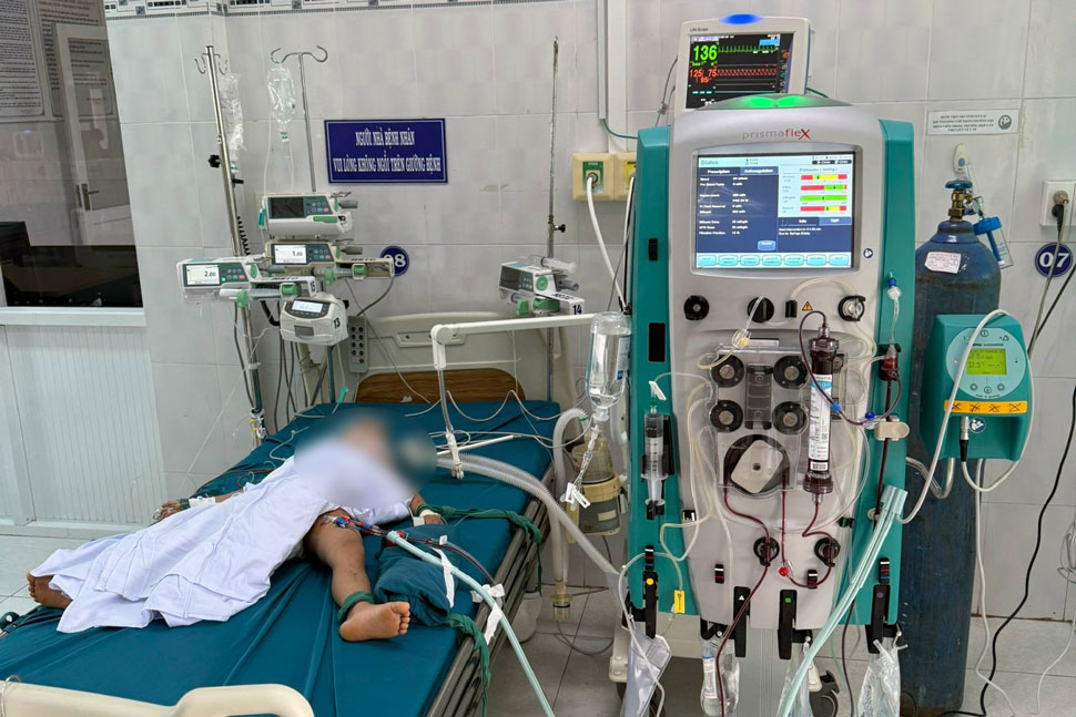 A Tちゃんは予後不良で、Gia Lai省小児病院で治療を受けています。写真:病院