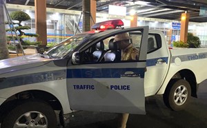 Cảnh sát giao thông dẫn đường, đưa sản phụ nhập viện kịp thời