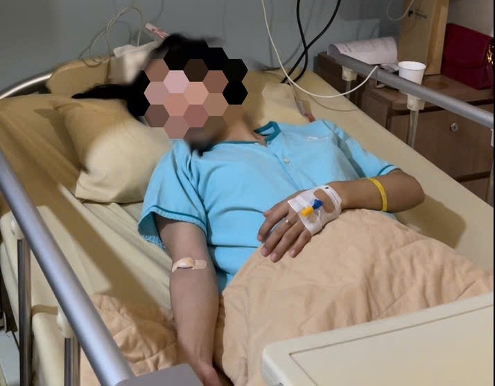 The female customer was assaulted at the dental facility and had to be hospitalized. Photo: Dong Hoang