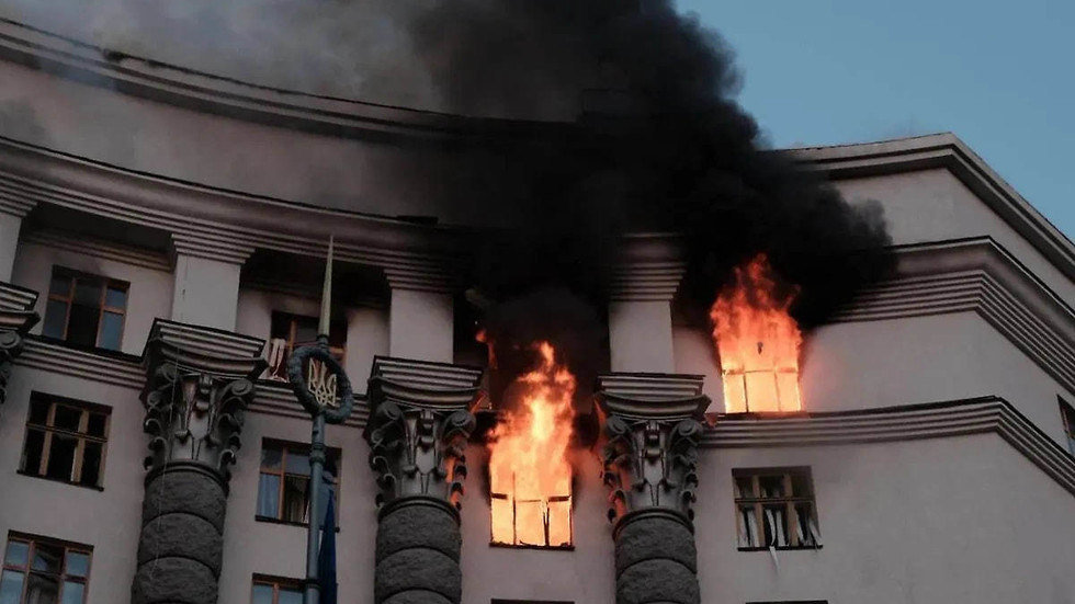 Incendio en el edificio del gobierno ucraniano en Kiev el 6 de septiembre Foto: Agencia de Situaciones de Emergencia de Kiev