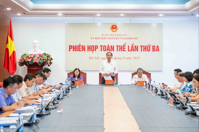 The Petition and Supervision Committee held the Third plenary Session to review the Government's Report on citizen reception, handling of administrative complaints and denunciations in 2025. Photo: Pham Thang.