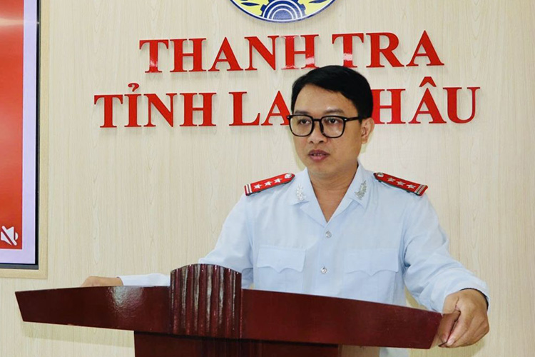 Mr. Pham Van Hung, the new Deputy Chief Inspector of the province, spoke on receiving the assignment. Photo: Lai Chau Electronic Information Portal