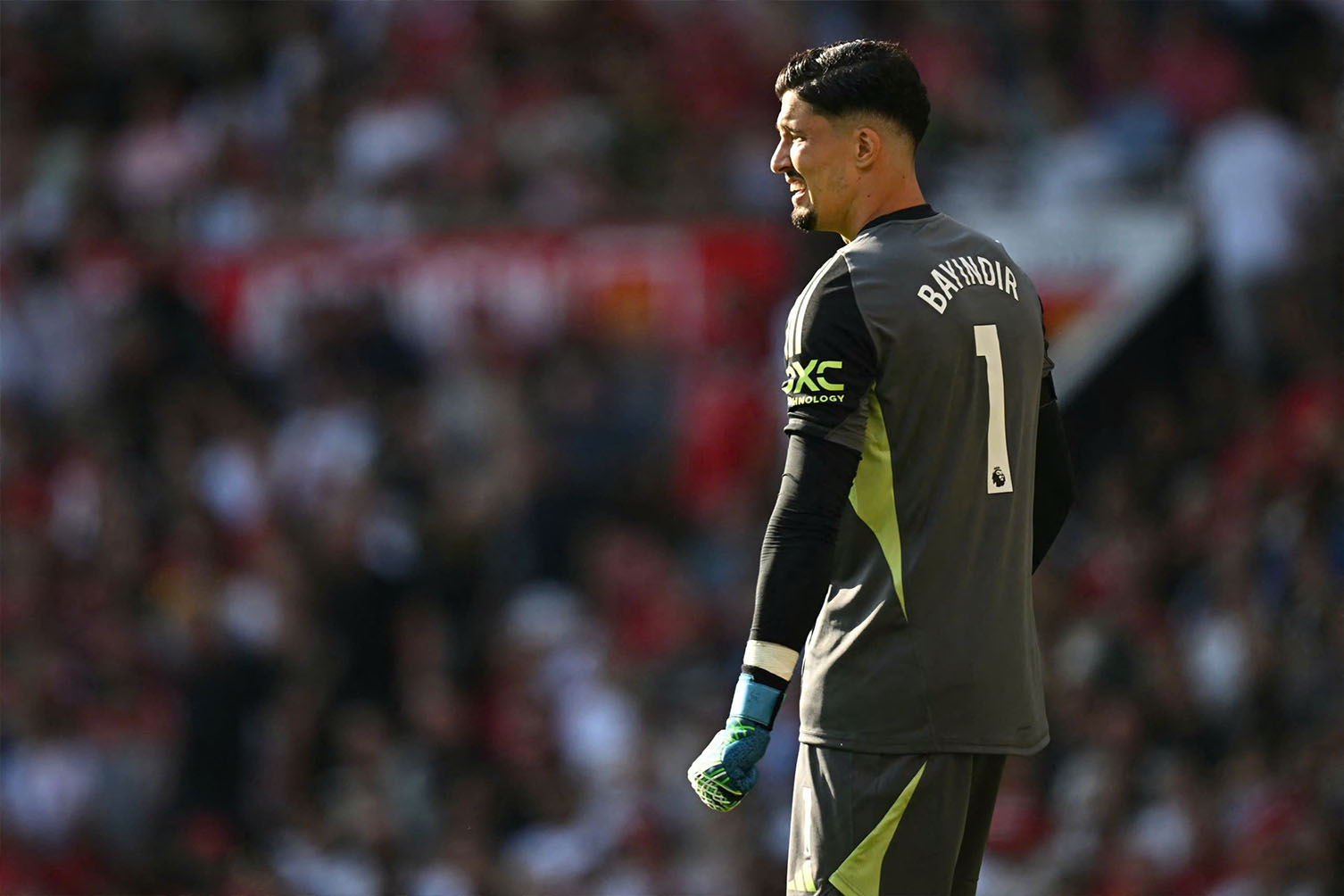 Altay Bayindir khong the la thu mon dang tin cay cua Man United.  Anh: AFP