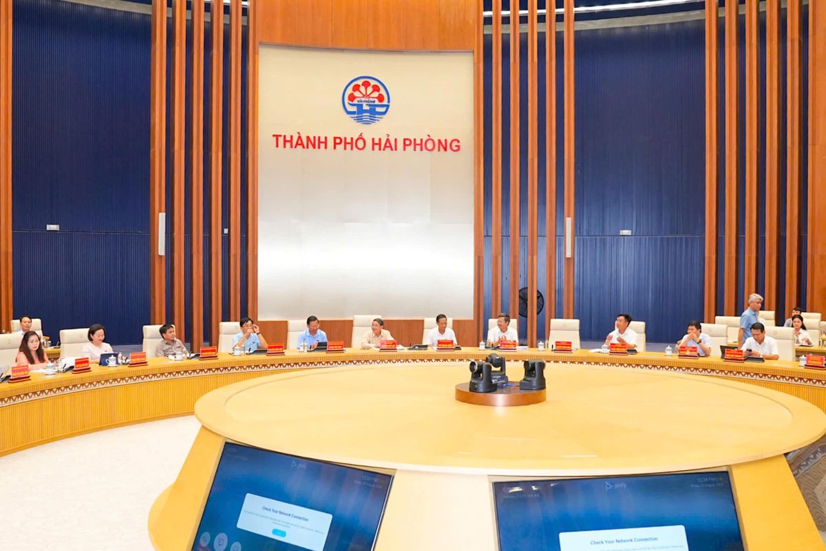 Toan canh buoi lam viec. Ảnh: Cong TTDT Hai Phong