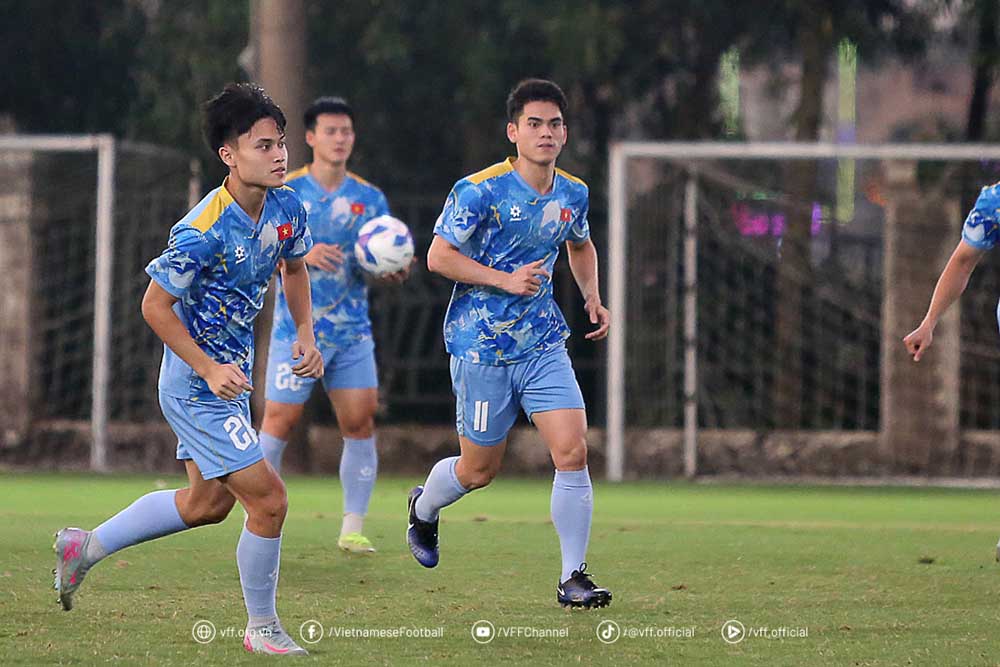 U23 베트남의 미드필더 쿠앗 반 캉. 사진: VFF