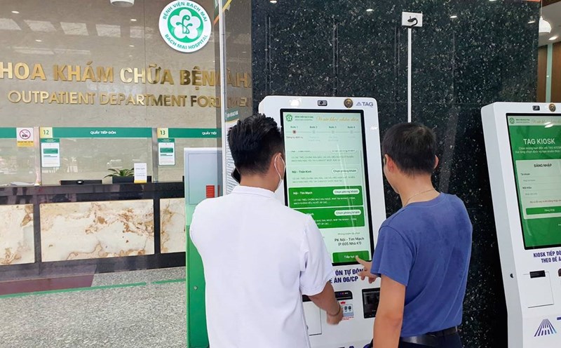 Bach Mai Hospital deploys electronic medical records to bring many advantages to patients. Photo: Nguyen Ha