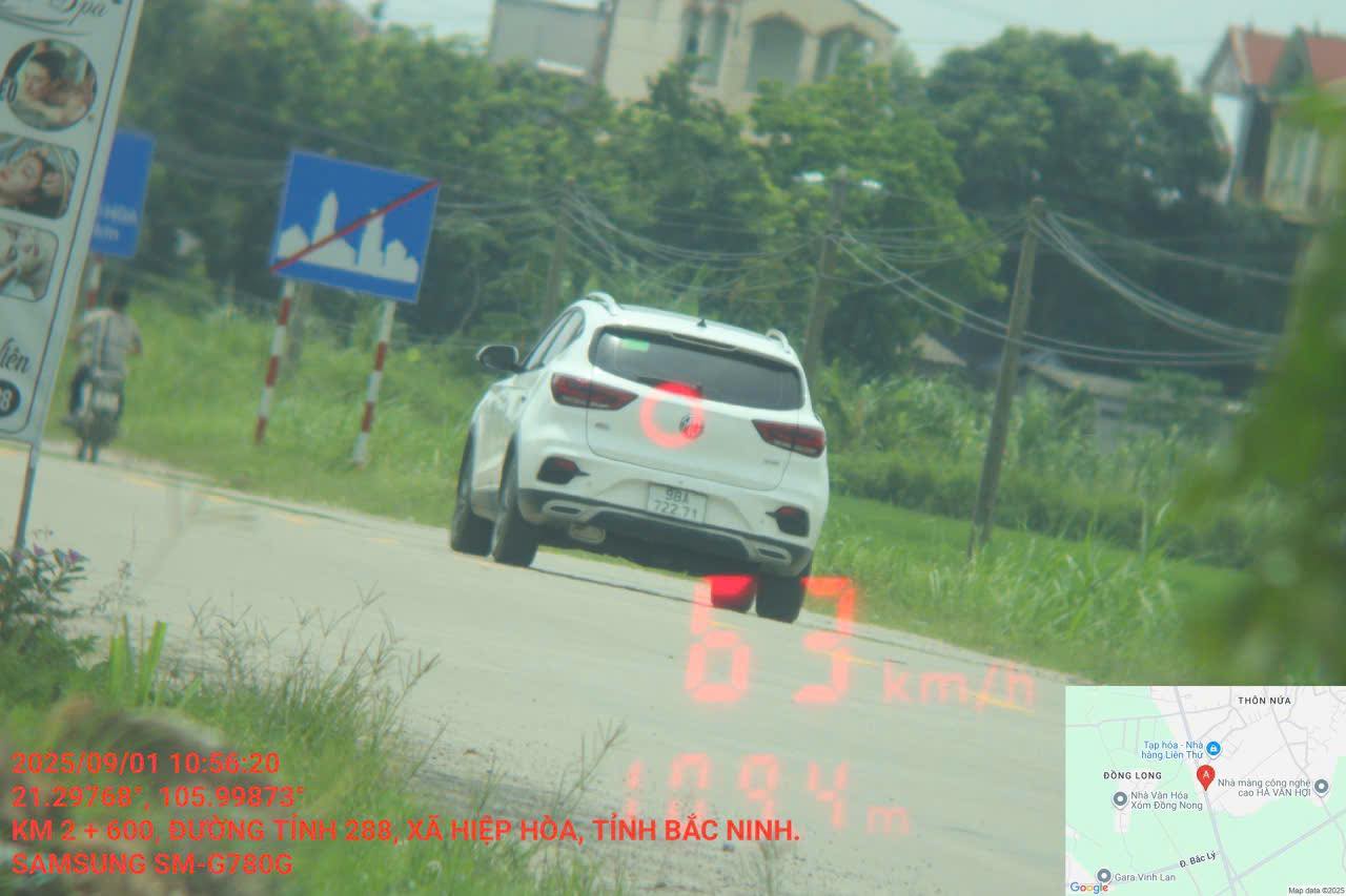 박닌에서 벌금 부과 차량. 사진: 박닌 공안