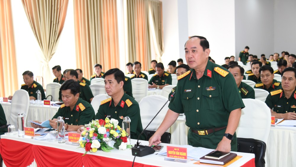 Dai ta Nguyen Van Nganh, Chi huy truong Bo CHQS tinh An Giang phat bieu trong buoi sinh hoat. Anh: Phuong Vu
