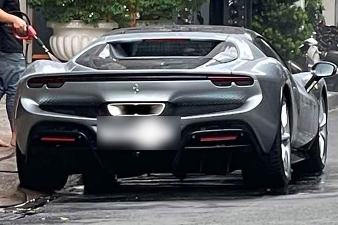 Ferrari 296 GTS xuất hiện tại Việt Nam với nhiều t&ugrave;y chọn m&agrave;u sắc