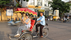 Those who keep the soul of the old town on the cyclo quay.