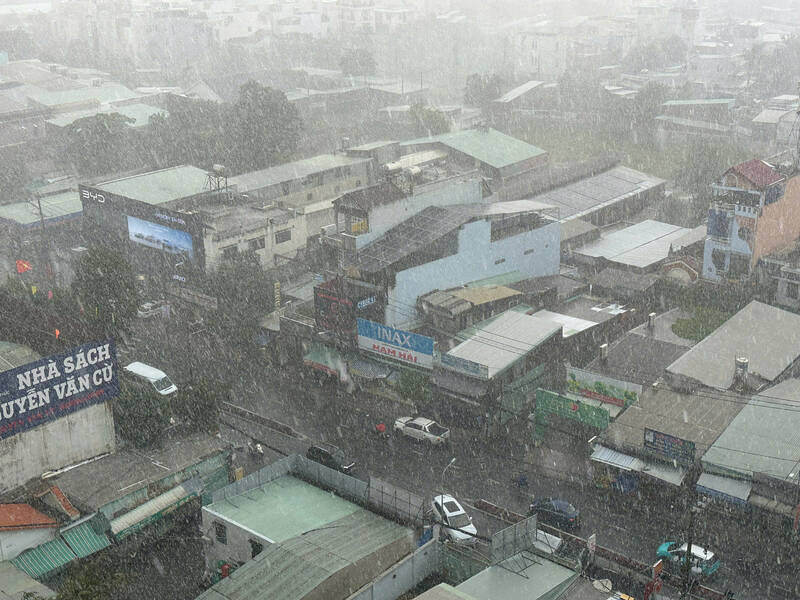 Ho Chi Minh City is having widespread rain. Photo: Minh Tam