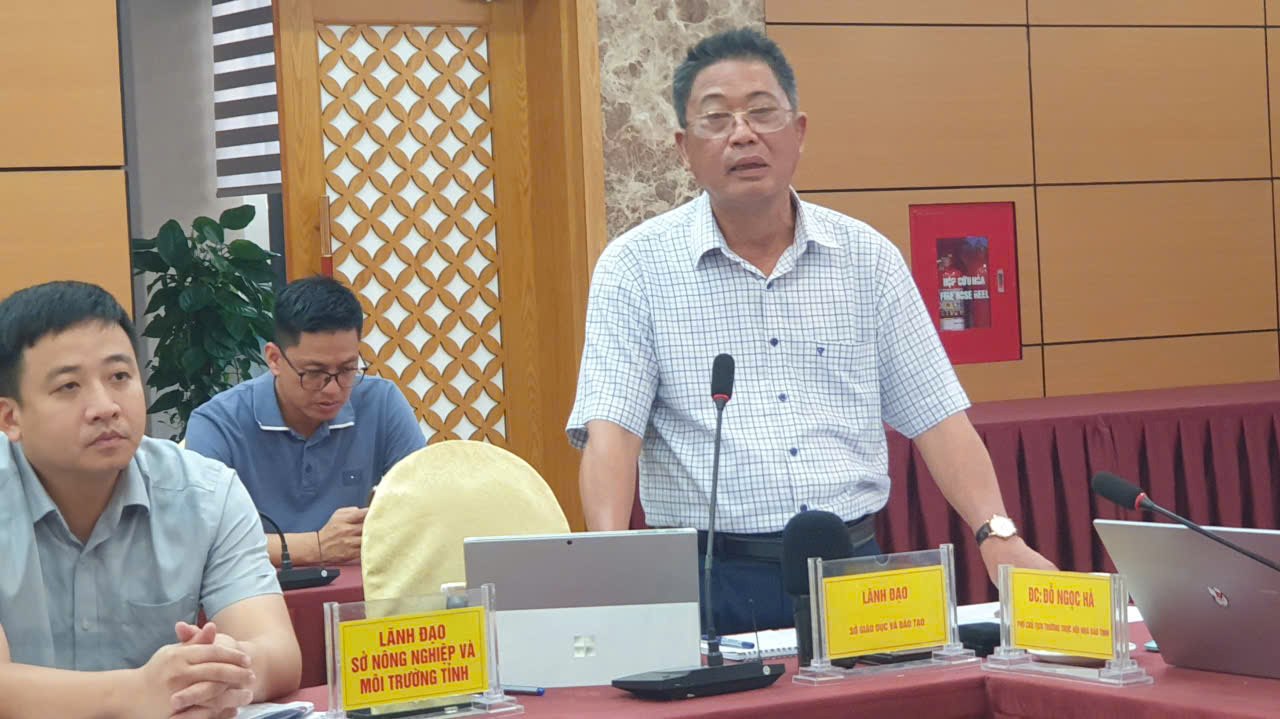 Deputy Director of the Department of Education and Training of Quang Ninh province Trinh Dinh Hai informed at the regular press conference on September 9, 2025. Photo: Nguyen Hung