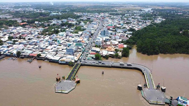 The area where the project to build Cat Lai bridge to replace Cat Lai ferry connecting Dong Nai with Ho Chi Minh City is being implemented. Documentary photo: HAC
