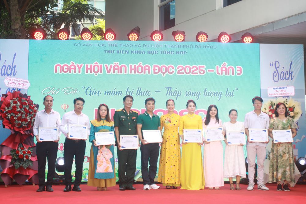 Da Nang khai mac Ngay hoi Van hoa doc 2025 lan thu 3. Anh: Tran Thi