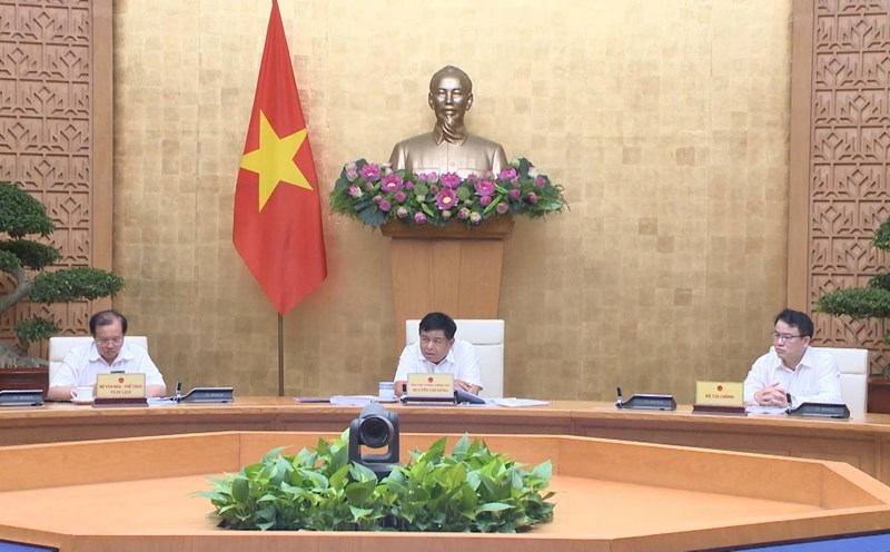 Deputy Prime Minister Nguyen Chi Dung chaired a meeting on adjusting the National Master Plan for the period 2021-2030, with a vision to 2050. Photo: VGP/Thu Sa.