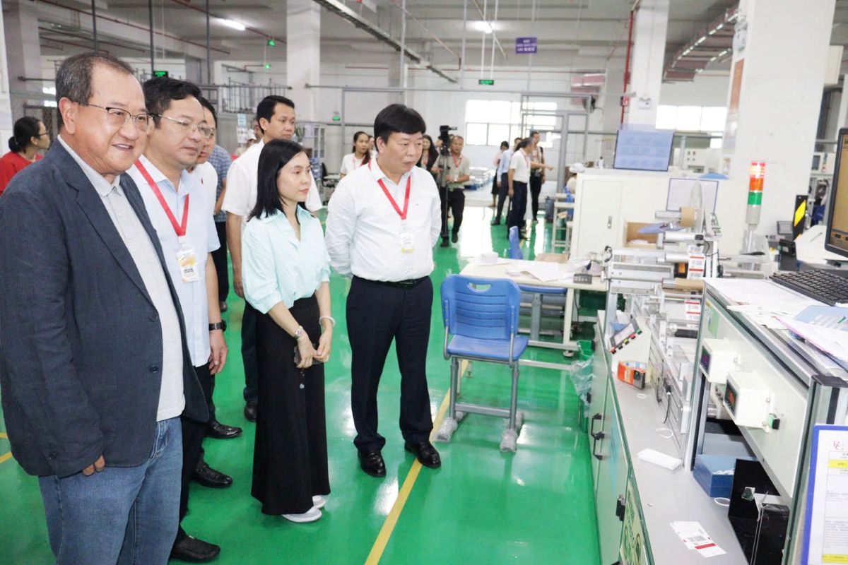 The monitoring team conducted a field survey at Maple Company Limited. Photo: Hai Phong Portal