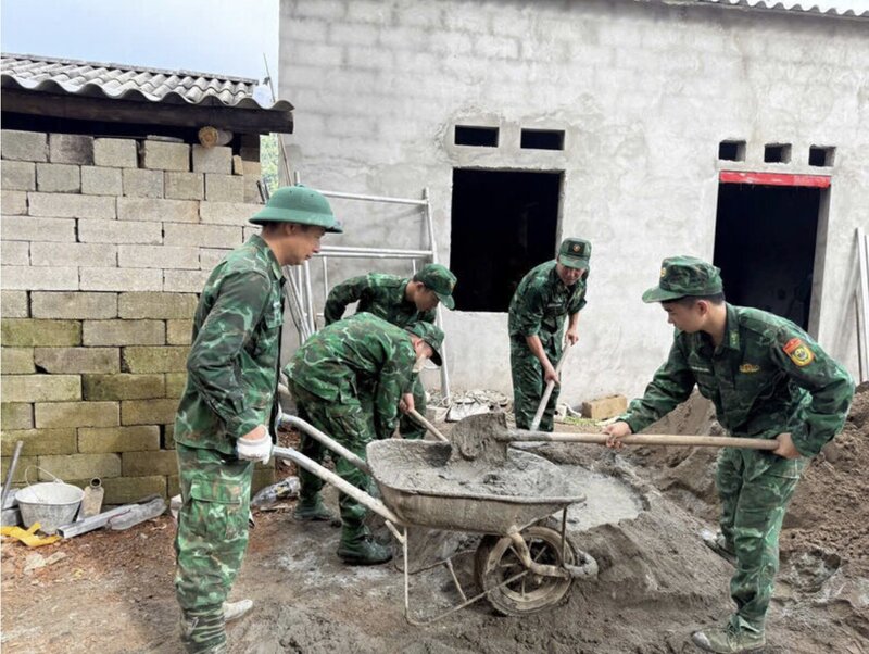Thanks to the participation of the entire political system, more than 6,500 temporary and dilapidated houses have been newly built and repaired in Lang Son province. Photo: Quoc Dat