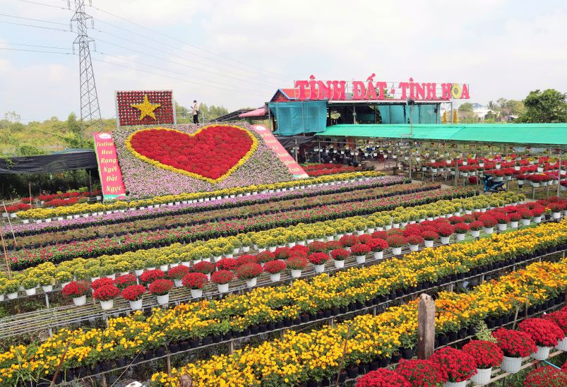 Dac biet mot so chu nha vuon con dau tu lon, tao diem nhan moi cho lang hoa don du khach dip dau nam 2026. Anh: Ban to chuc Festival 