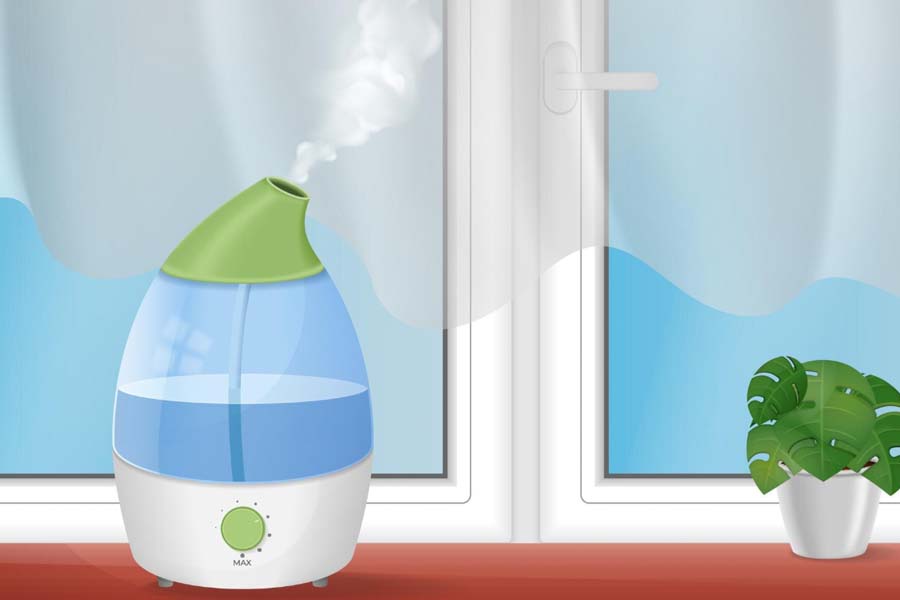 Expert warns of potential risks from household humidifiers. Graphics: Thien Nhan