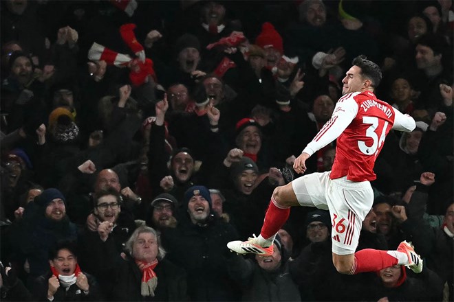 Arsenal still leads the Premier League after 19 rounds. Photo: AFP