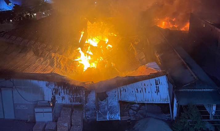 Fire at a pallet wood workshop, fortunately no casualties. Photo: People
