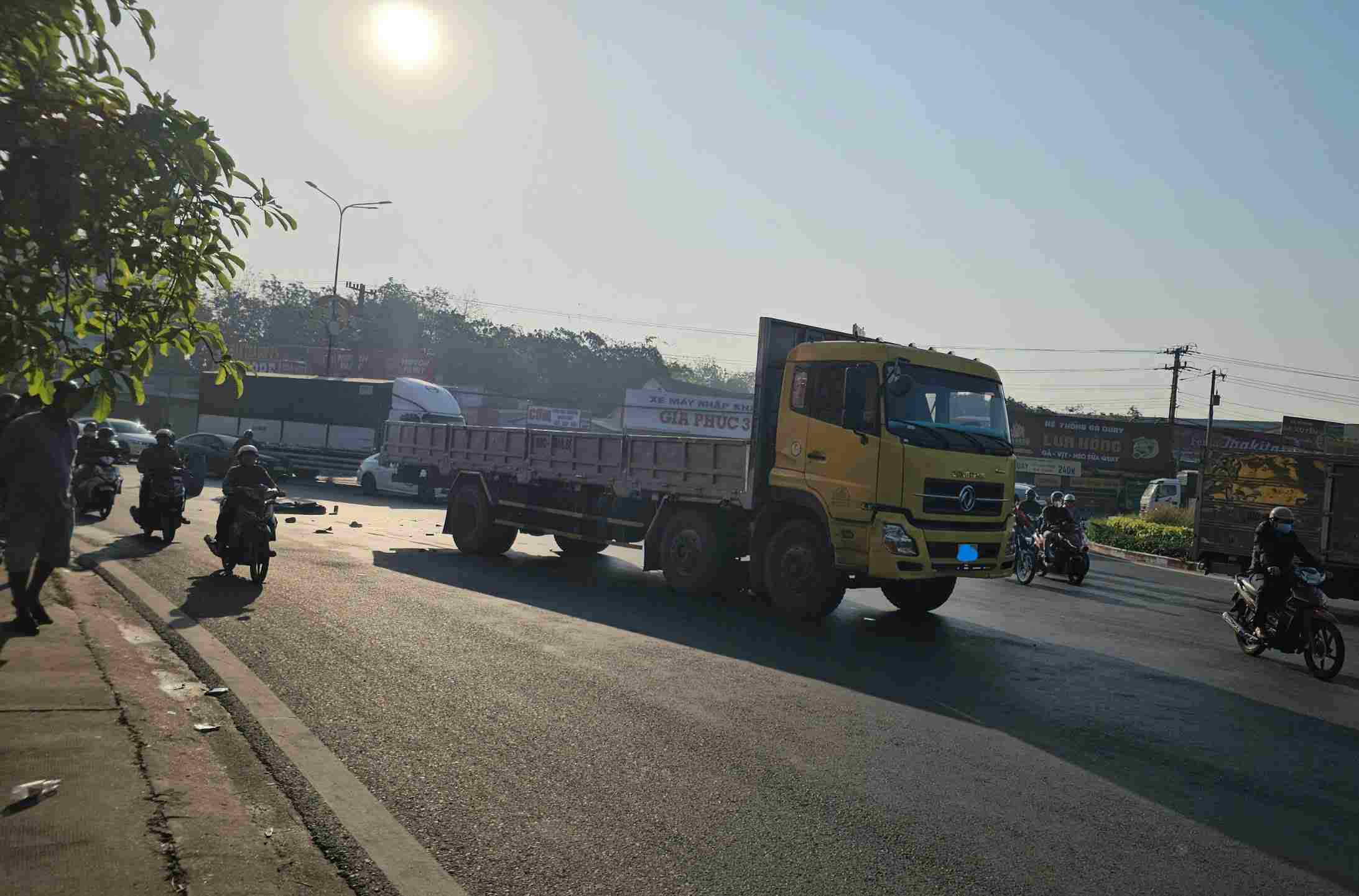 Hien truong vu tai nan. Anh: Dinh Trong