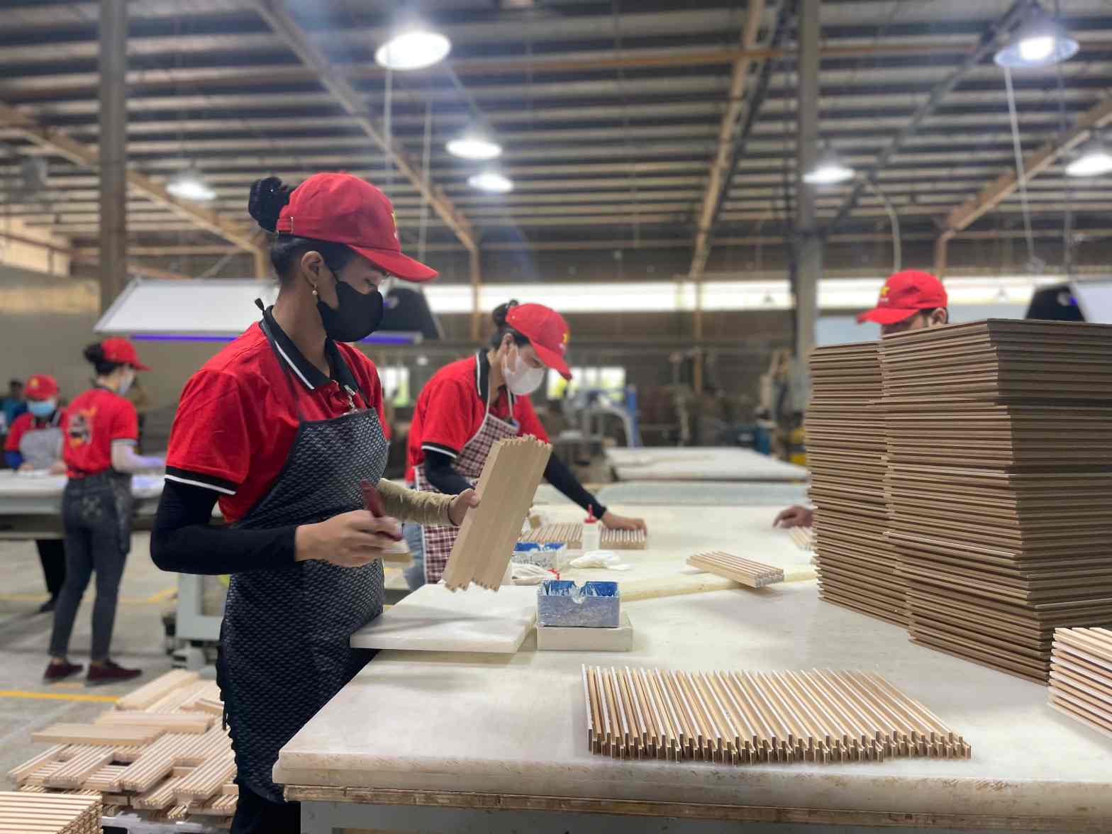 Chuong trinh la mot trong hoat dong thiet thuc cham lo cho doan vien, lao dong. Anh: Dinh Trong