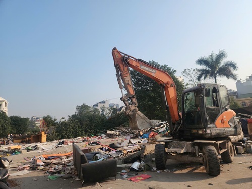 Xuan Dinh ward launches ground clearance for Ring Road 2.5. Photo: Minh Hanh