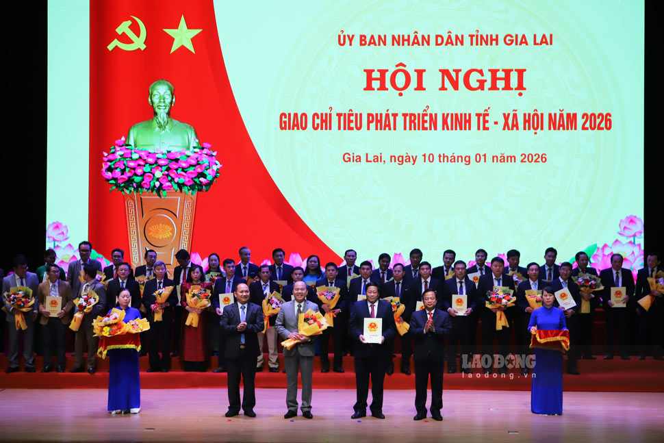 Xa Binh Khe nhan chi tieu, nhiem vu. Anh: Hoai Phuong