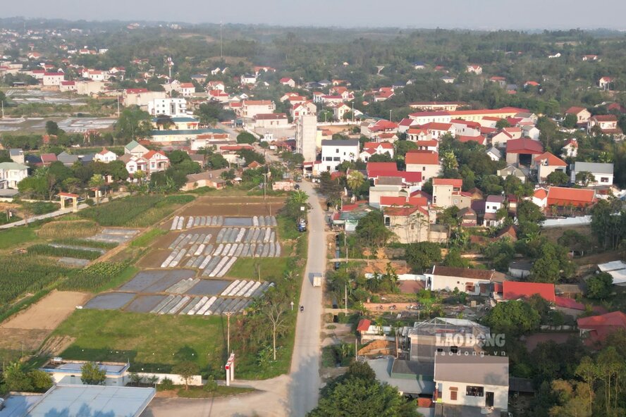 Toan canh tuyen duong. Anh: To Cong.