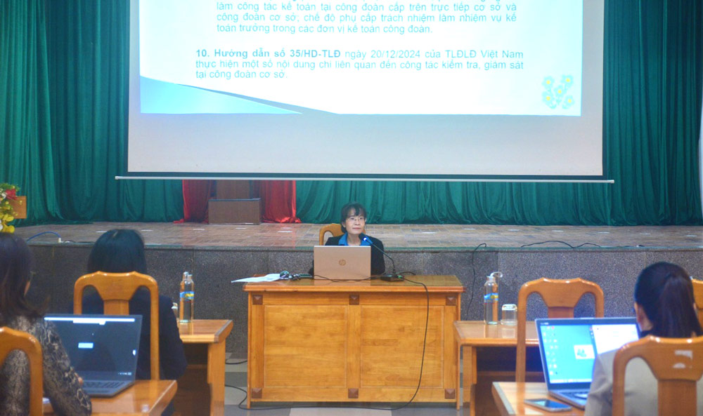 Finance is one of the decisive factors in the operational efficiency of the Trade Union organization. Photo: Da Nang Trade Union.