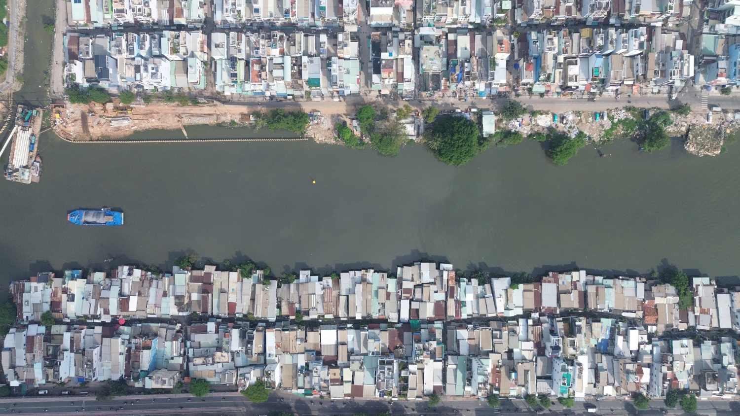 TPHCM se tiep tuc giai toa hon 5.800 ho dan de chinh trang bo Nam kenh Doi.  Anh: Anh Tu