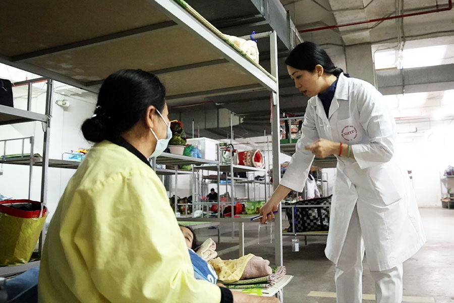 In the cold winter, patients' families are warmed up with 0-dong sleepers
