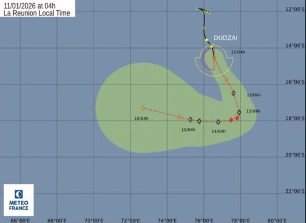 低気圧はわずか48時間で正式に台風ズジャイに発達しました。写真:メテオフランス