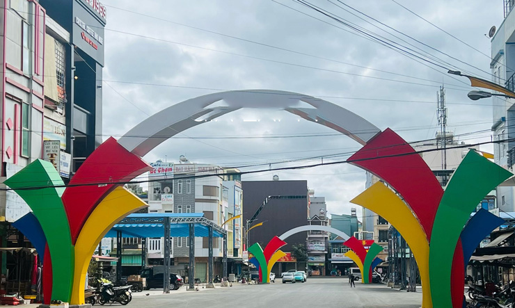 Khu vuc du an Pho dem Cho Nho sap sua hoan thien se gop phan thuc day du lich, quang ba san pham pho nui. Anh: Van Binh 