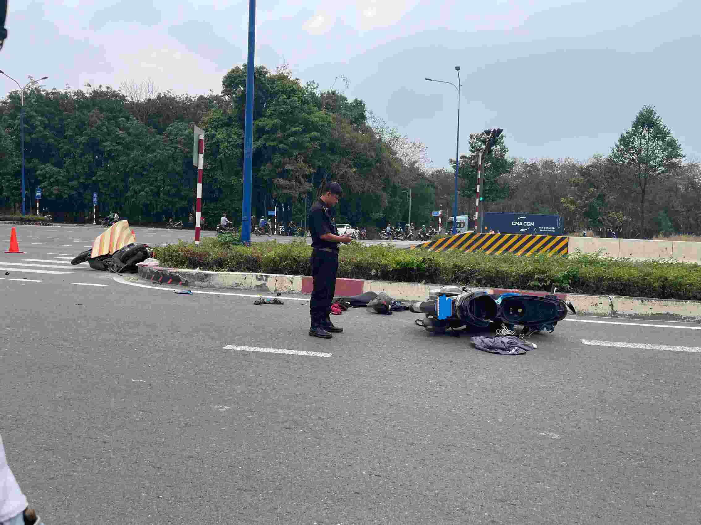 The scene of the accident killed 1 person and injured 1 person. Photo: Dinh Trong