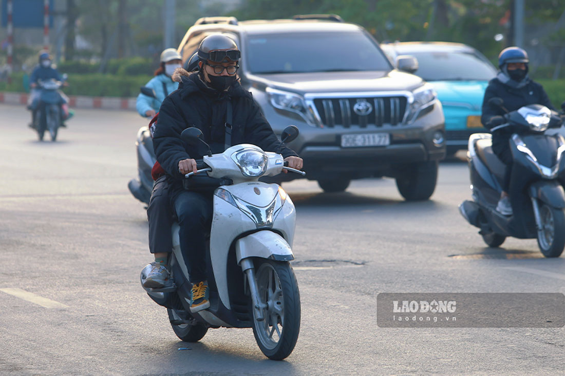 The cold weather forecast in the North is maintained, the time when the temperature drops is early morning and night. Photo: Viet Anh