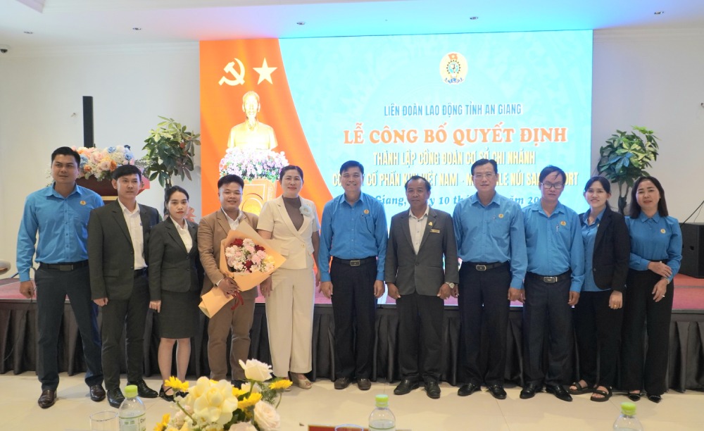 Establishment of the grassroots trade union branch of KVY Vietnam Joint Stock Company - MerPerle Nui Sam Resort. Photo: Nguyen Anh