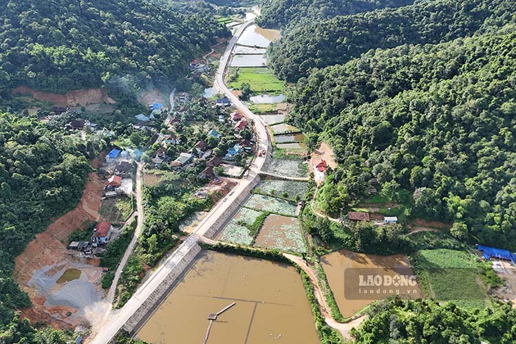 디엔비엔성 탄옌면의 한 구석. 사진: 꽝닷