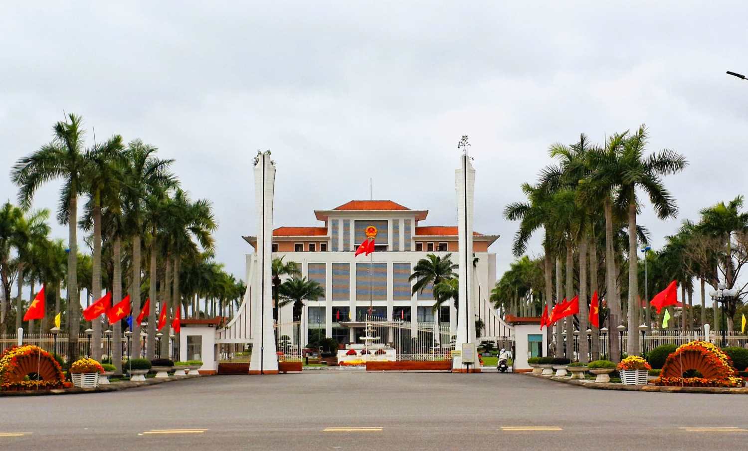 Da Nang assigns the headquarters of Quang Nam Provincial People's Committee (old) to the Management Board of Chu Lai Open Economic Zone for management and use. Photo: Nguyen Hoang